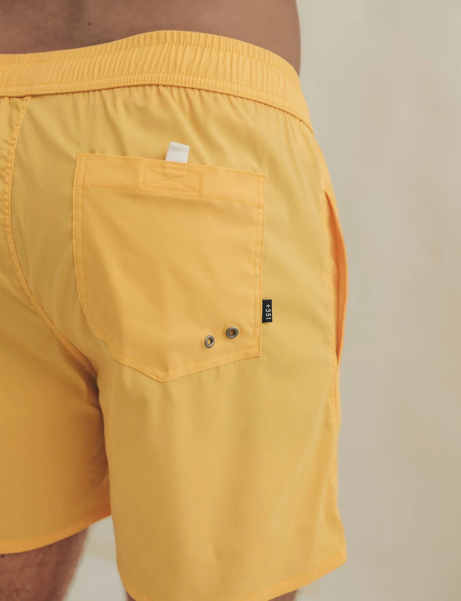 BOARDSHORTS PALE YELLOW