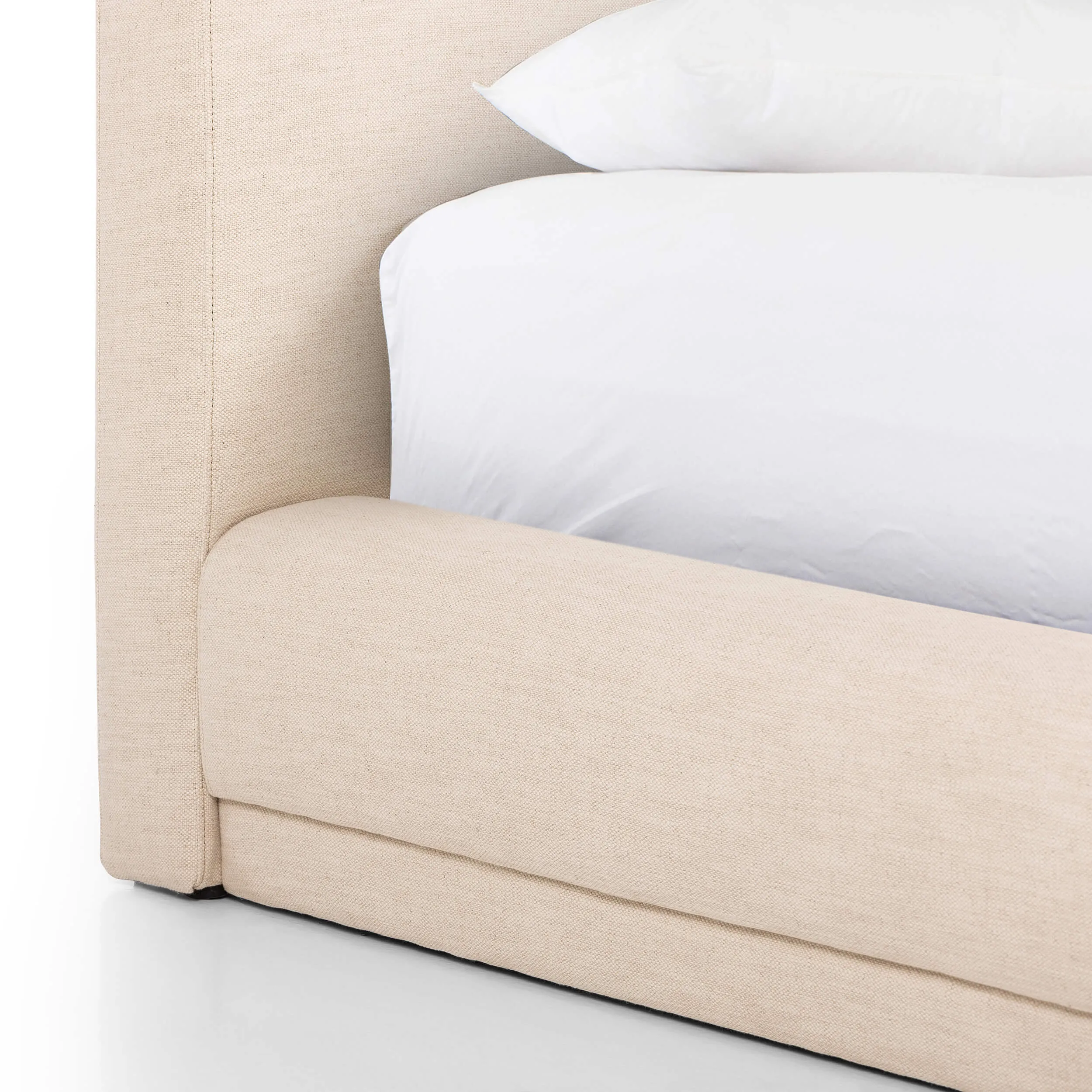 Martina Bed, Bergamo Parchment