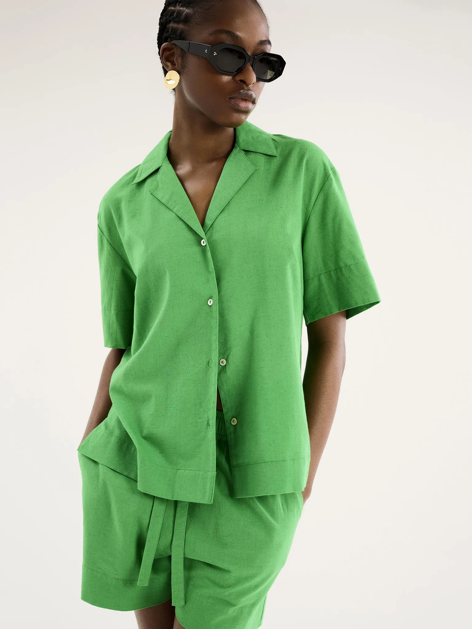Oaklyn Linen Boxy Shirt in Green