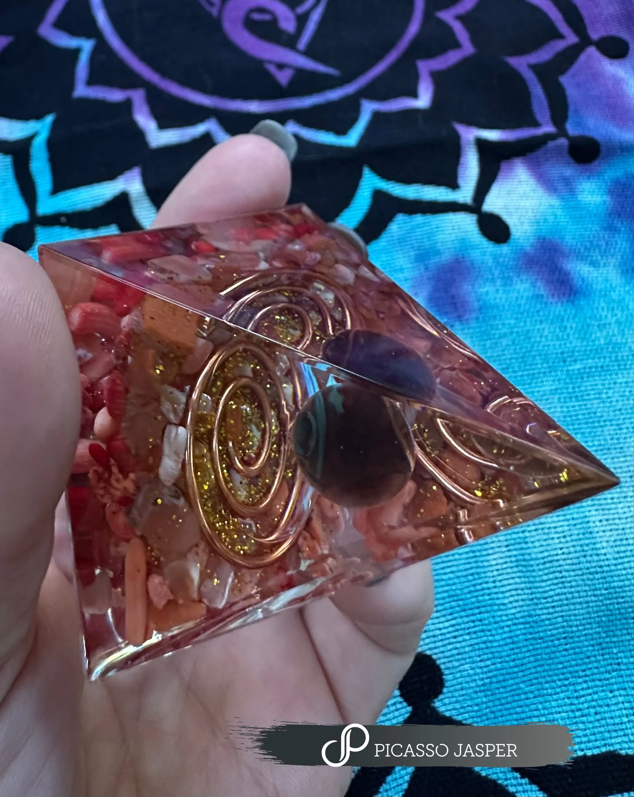Orgone Crystal Pyramid: Gratitude Ritual Bundle