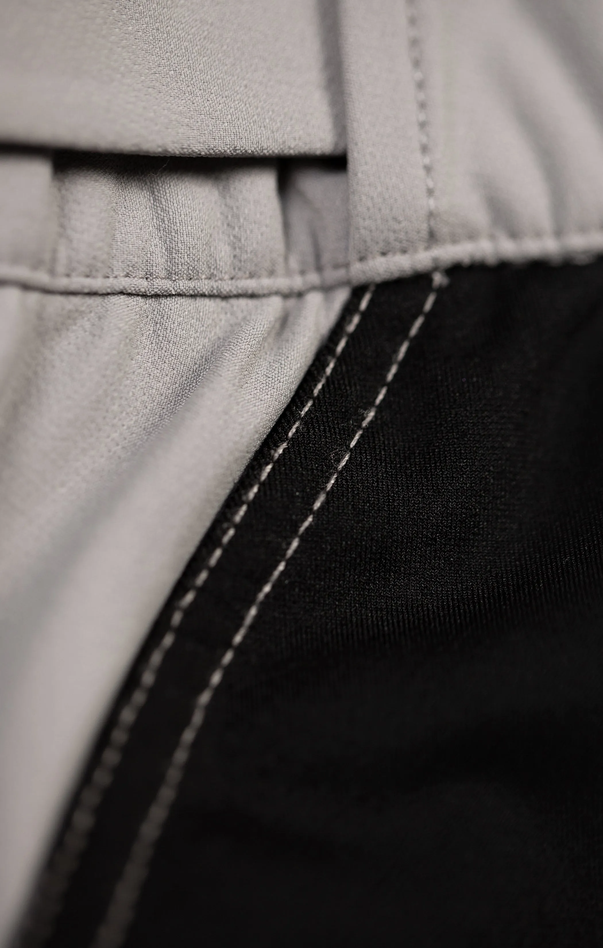 Traverse Ride Short - Grey - Women's